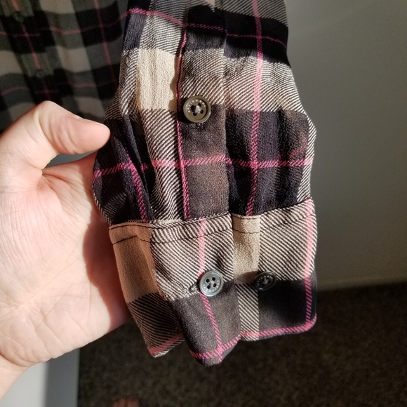 Equipment Femme 100% Silk Pink Tan & Black Blouse - Picture 3 of 8